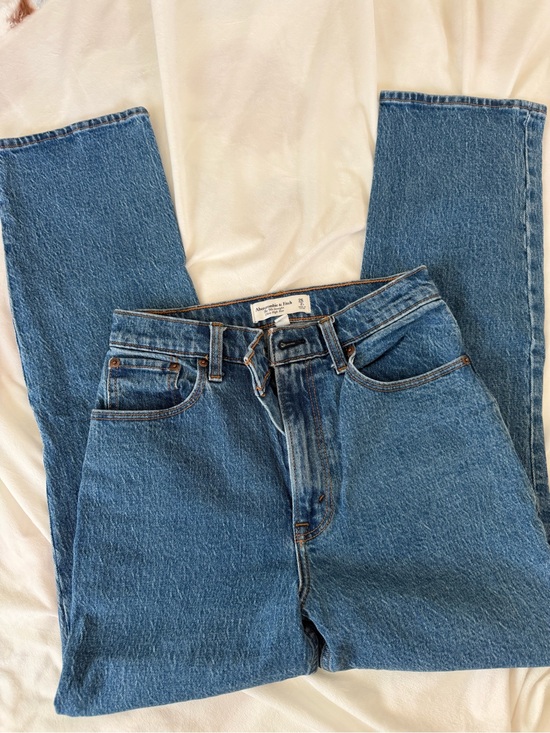 Abercrombie & Fitch Denim - Abercrombie & Fitch Straight-Leg Mid Blue Denim Jeans